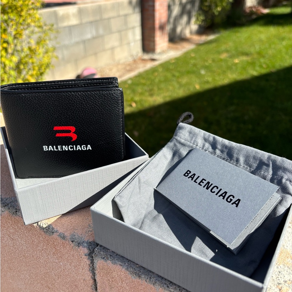 Balenciaga Men’s Bifold Wallet